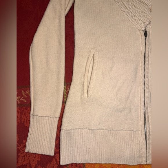 Emu Australia Willoughby Merino Wool Sweater Small - Picture 3 of 11